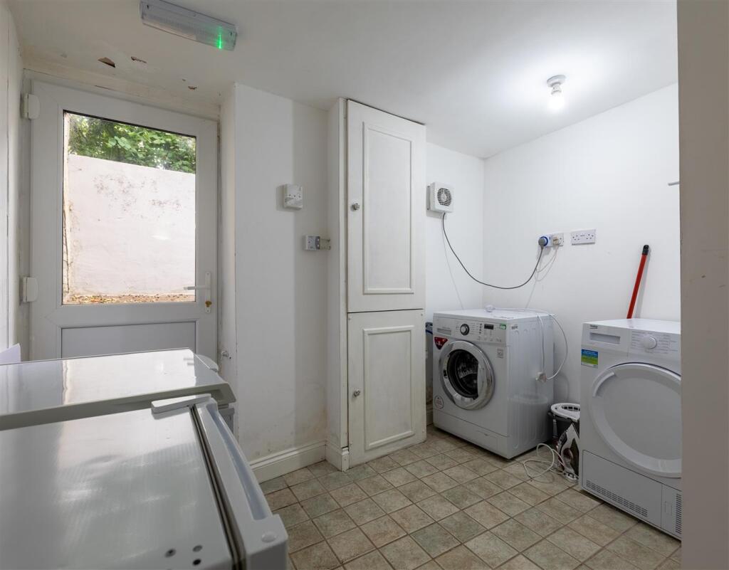 30 Blades Street_21.jpg