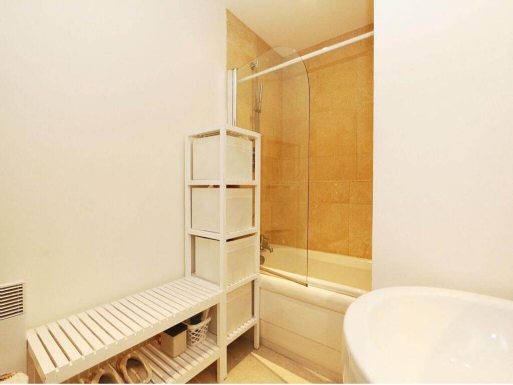 Bathroom (2)