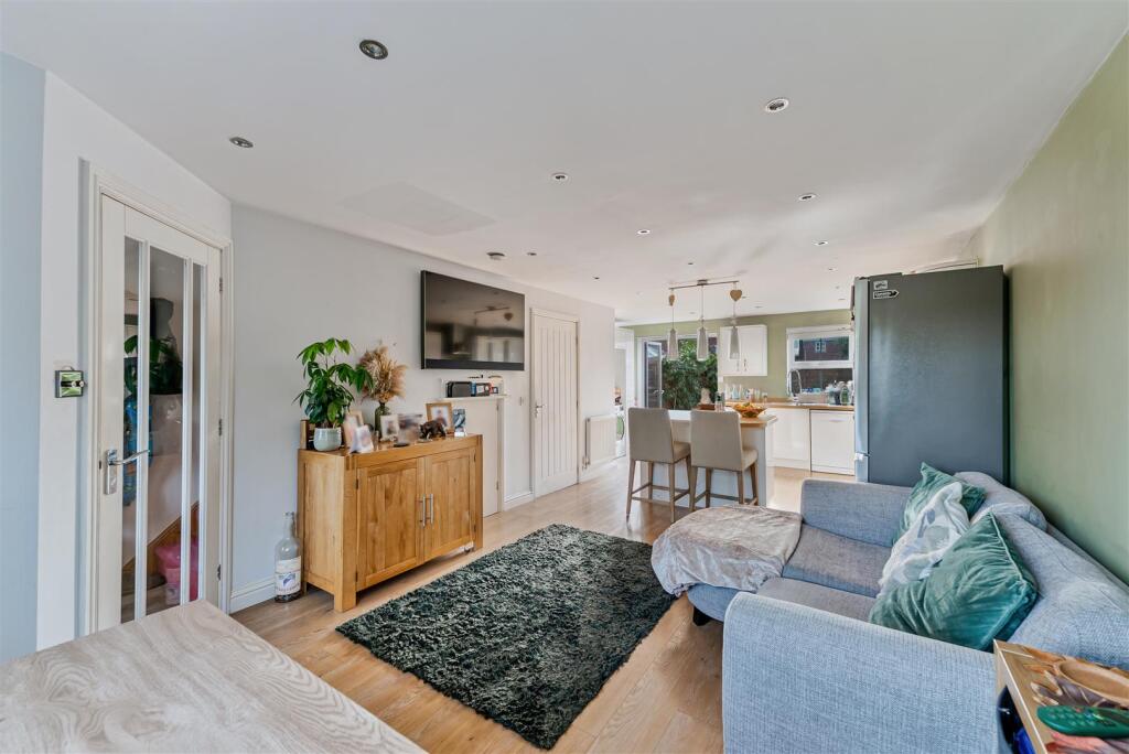 Kitchen/Dining/Family