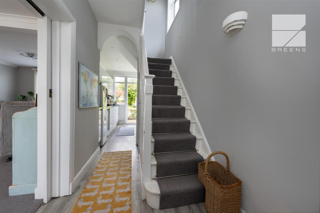 11 Dale View Gardens_0014.jpg