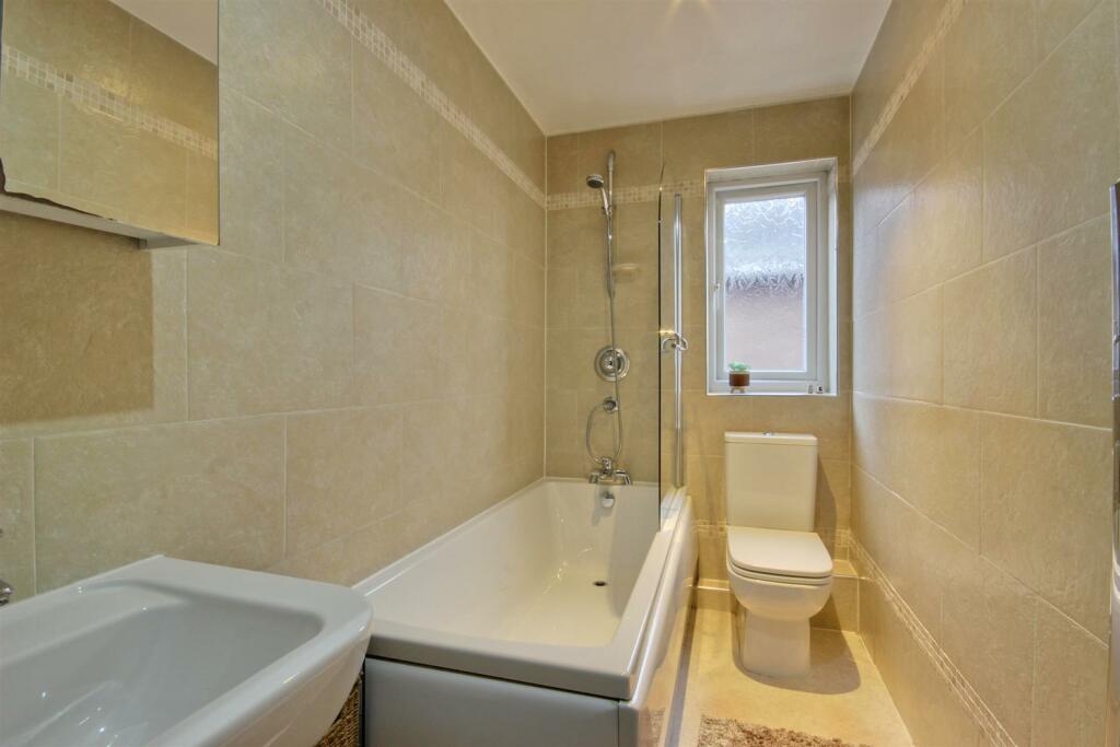 Modern Bathroom