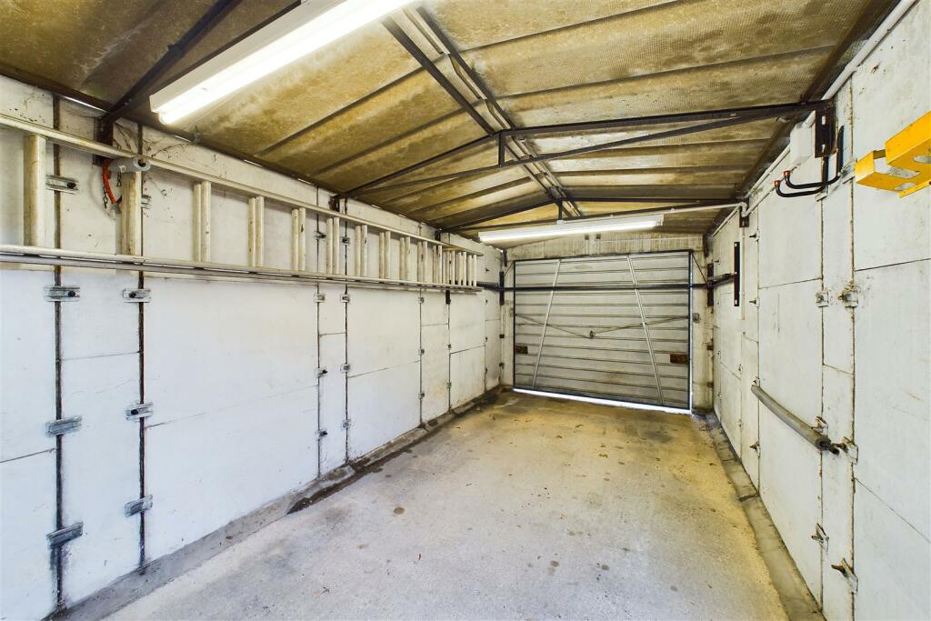 30 Footshill Road, Kingswood, Bristol BS15 8EP | F