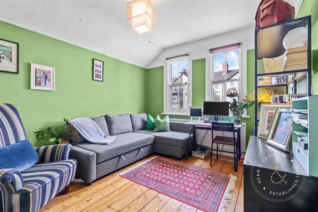 Balaclava Road, HernCrabtree (22).jpg