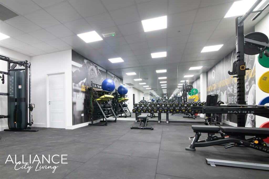 Park Gate at Lyndon Place (204 of 122).jpg