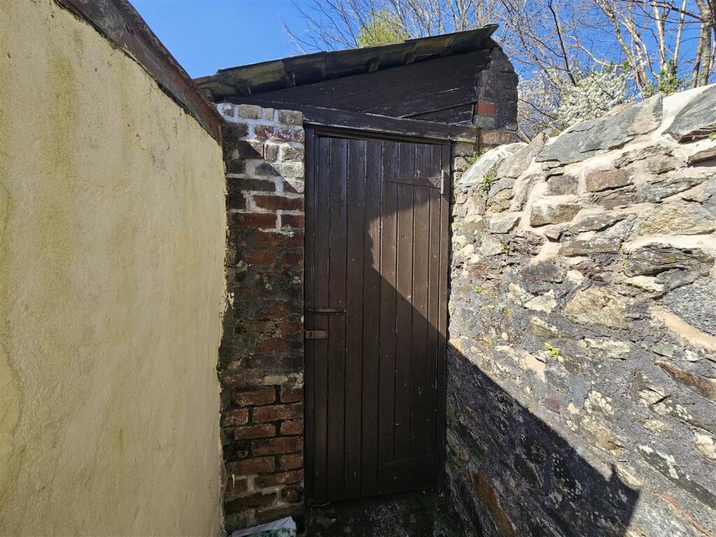 Small Store.jpg