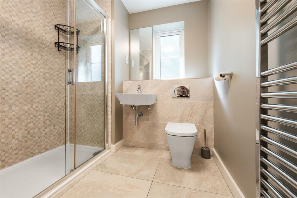 1 St Phillips Grove, Bentley Heath, B93 8FE_19.jpg