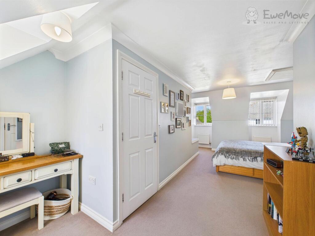 EweMove South Molton - Raleigh Mead - Master Bedro