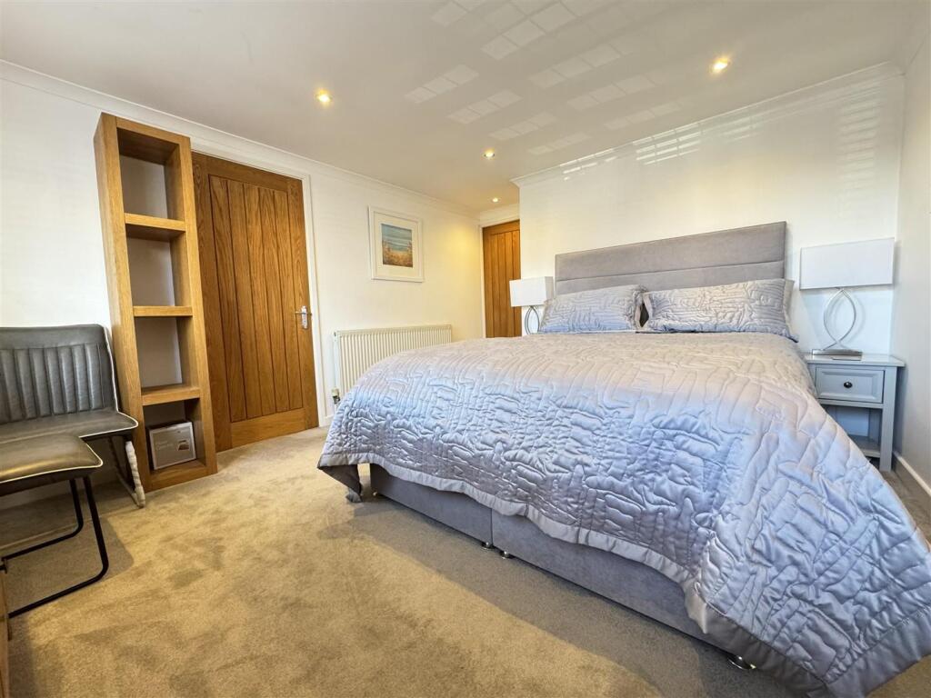 IMG_4581 (Large).JPG