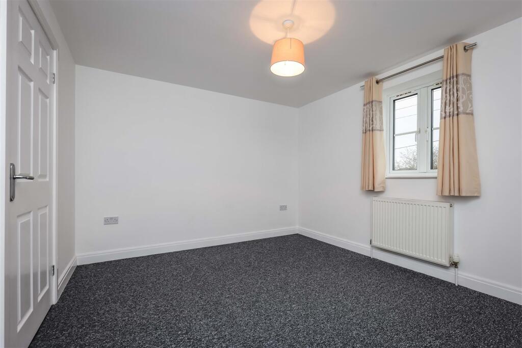 23 Viking Court, Bracebridge Heath, Lincoln-15.jpg