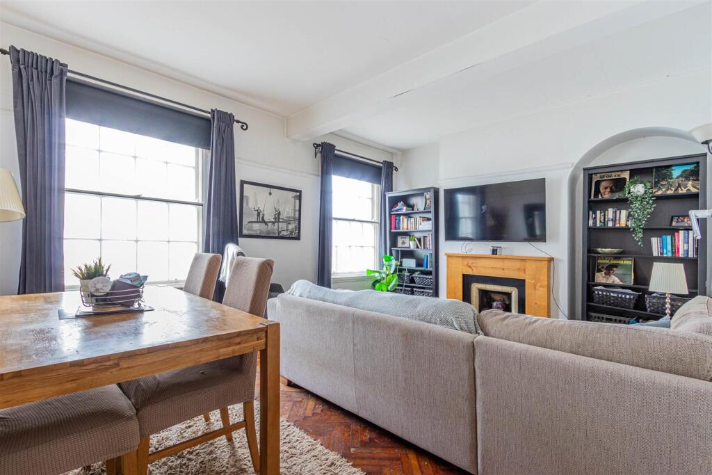 Dunraven House 8-3.jpg