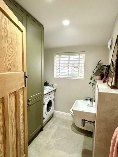 Cloakroom / Utility