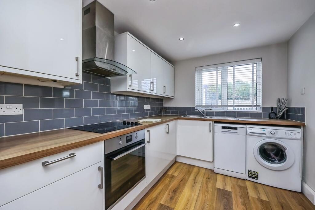 Fitted Kitchen