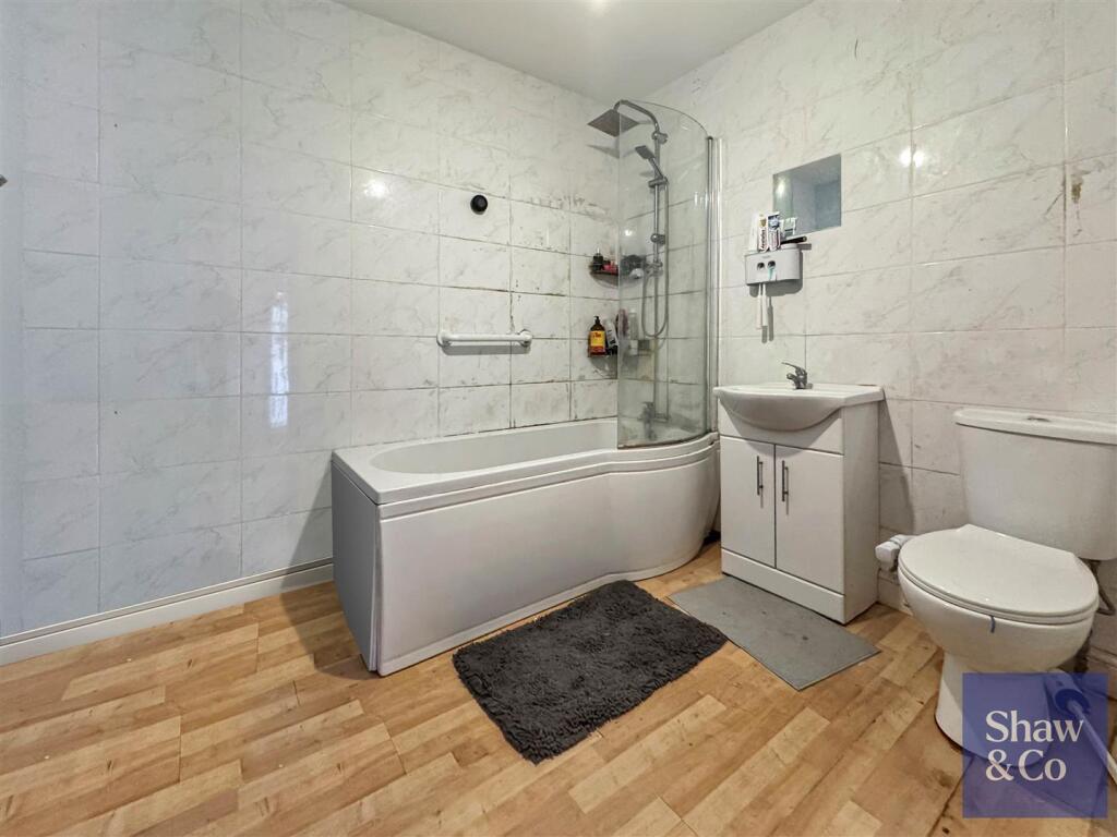 Bathroom.jpeg