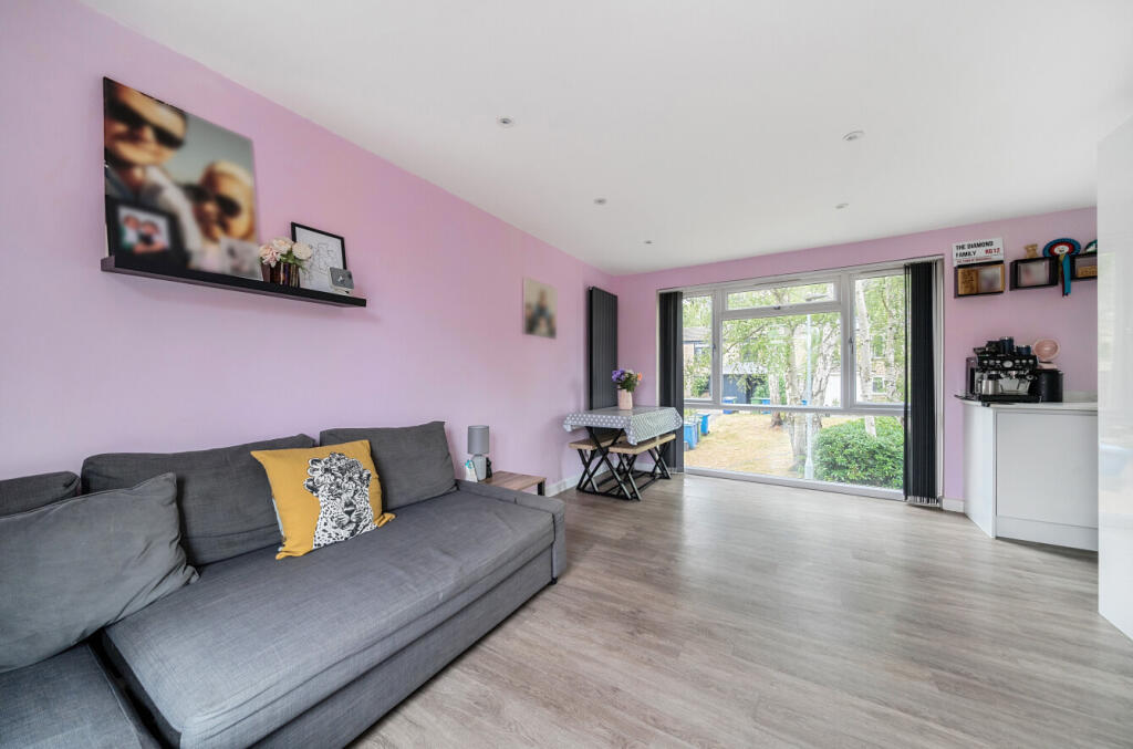 1319217-9-68650a4...