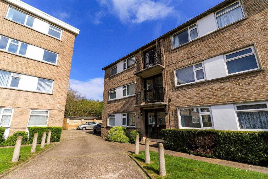 56 Bridle Close-9.jpg