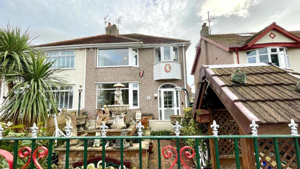 bron vardre ave 44.jpg