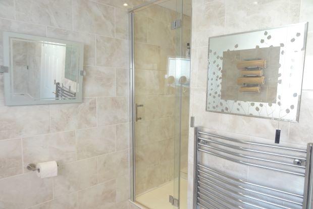 Bath/Shower Room