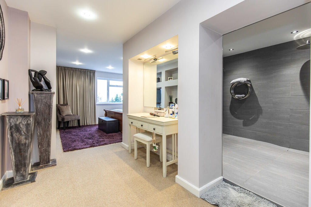 80 Shirley Drive4...