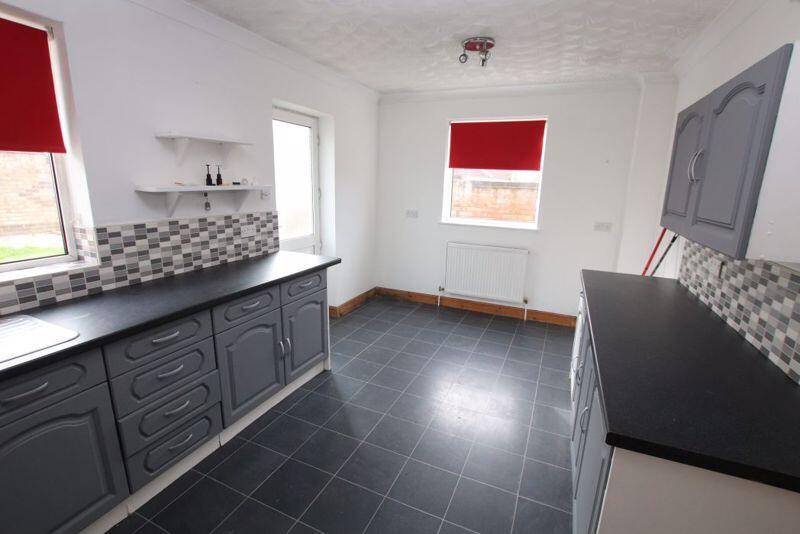 Dining Kitchen photo 2