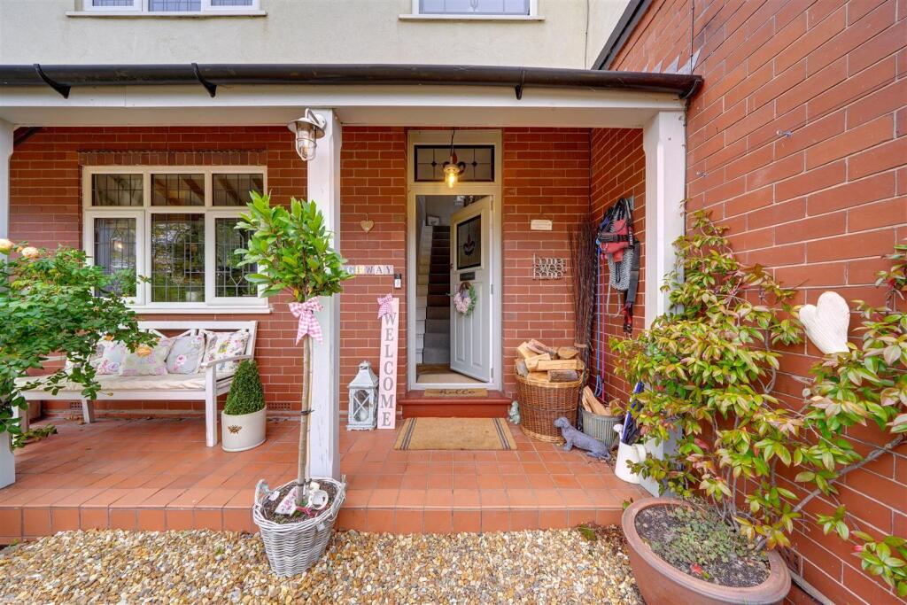 185 Bridgnorth Rd (14).jpg