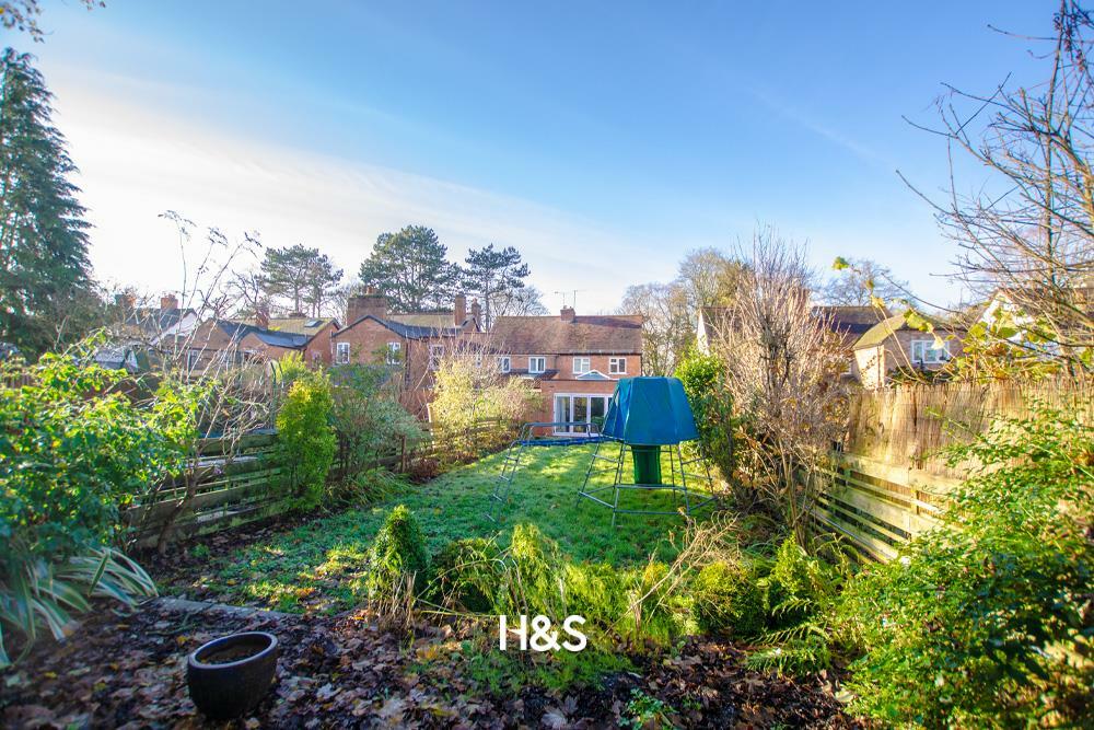 69 lodge road rear garden..jpg