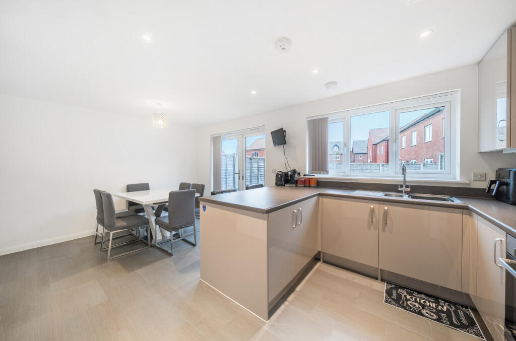 1380153-23-692853...