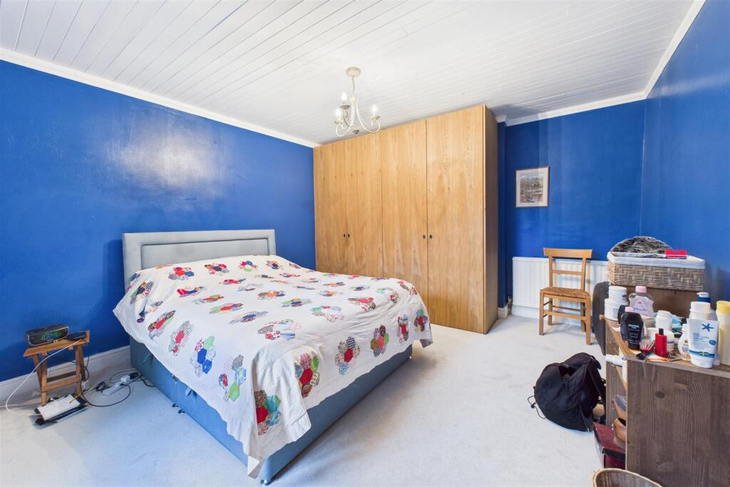 Garden Flat, 63 Newbridge Hill, Newbridge, Bath BA