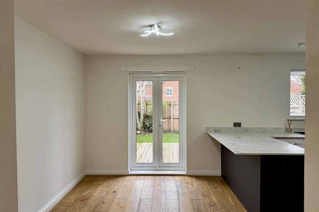 Kitchen/dining area