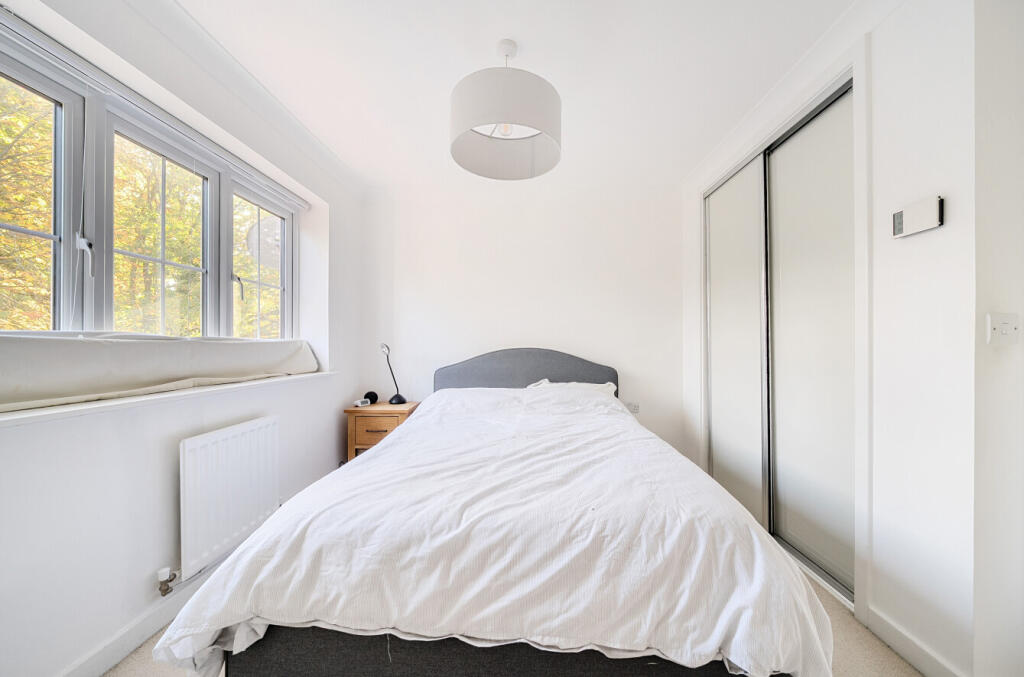 1374055-13-6909d4...