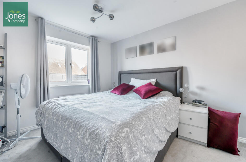 3240ffb3-c074-4f9...