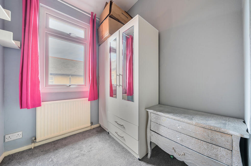 1299065-30-682f46...