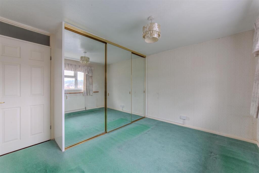 27 Manorbier Drive-3.jpg