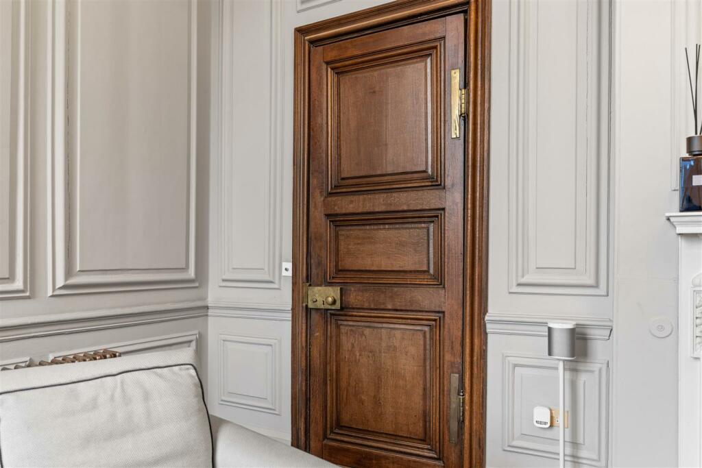 7 The Mansion 21.jpg