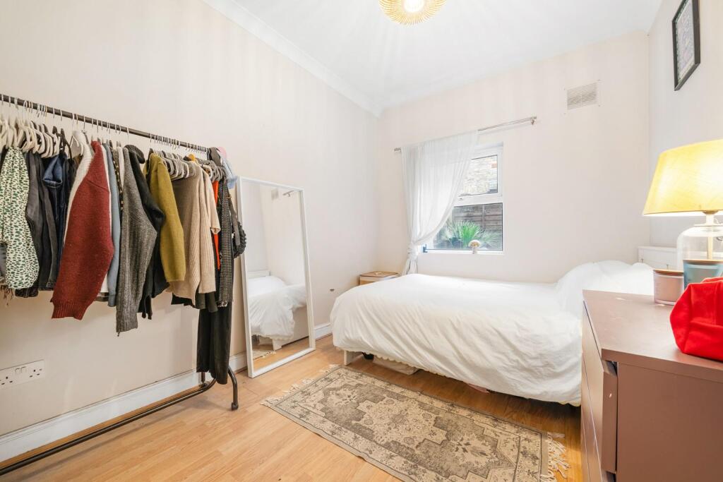 Bedroom 2.jpg