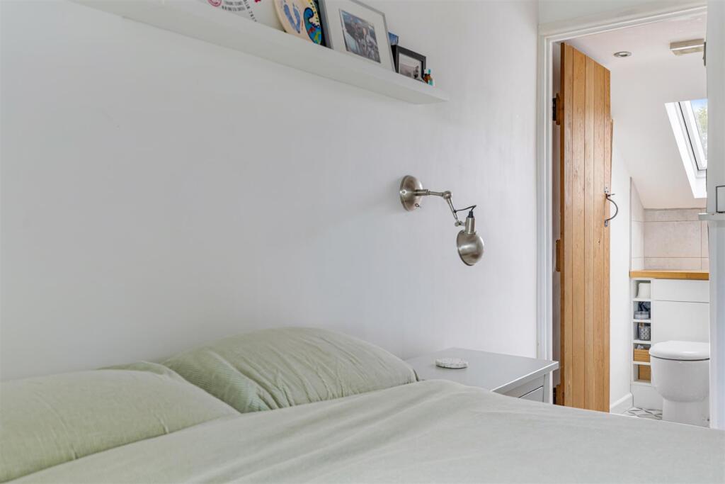 A37 - 2 Lutton Cottages South Brent - 250701.jpg