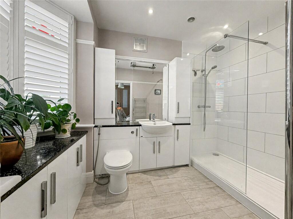Ensuite Shower Room