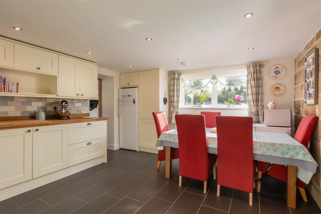 Brook Lane 31 Kitchen-3.jpg