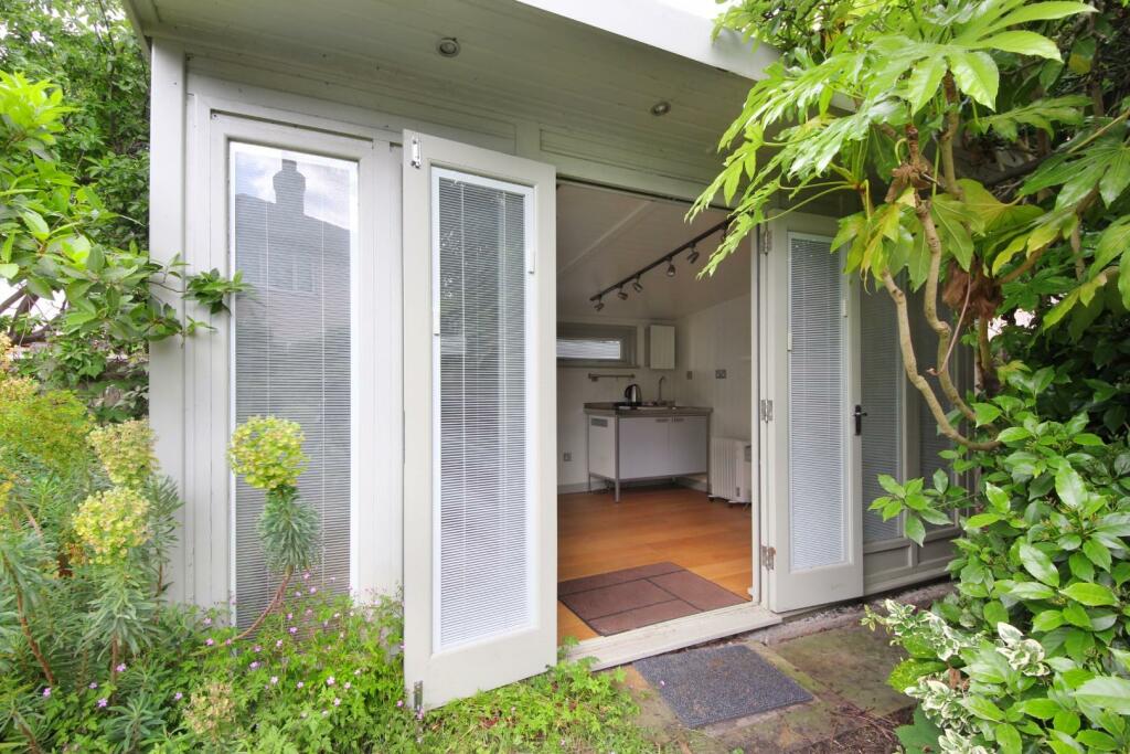 GV- 36 St Andrews Rd (27).jpg