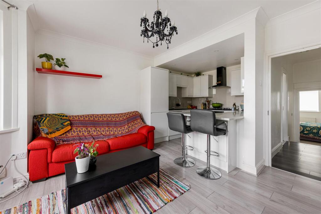 Lily Road, E17