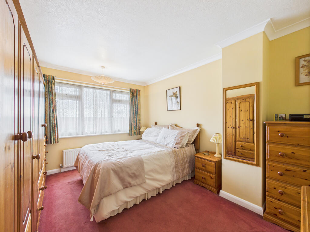 CAM01354G0-PR0562-STILL012