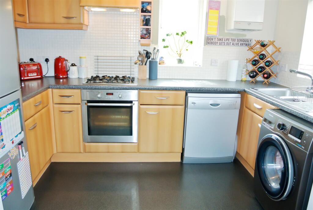 Kitchen.JPG