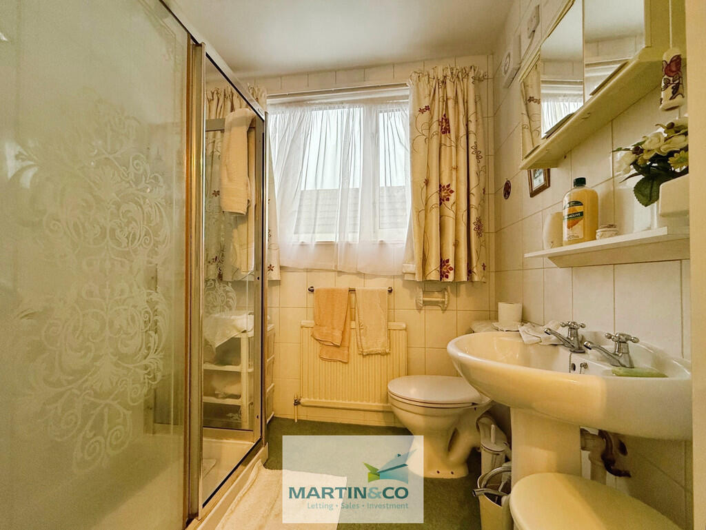 c6e1ec03--4772-AF...