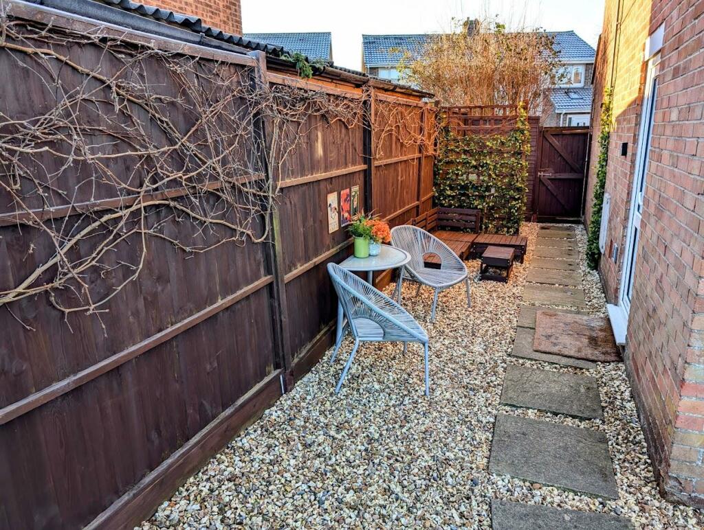 66 Merlin side garden.jpg