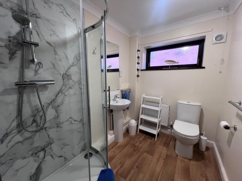En-suite Bathroom