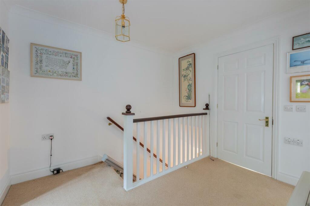 10 Remenham Row-14.jpg