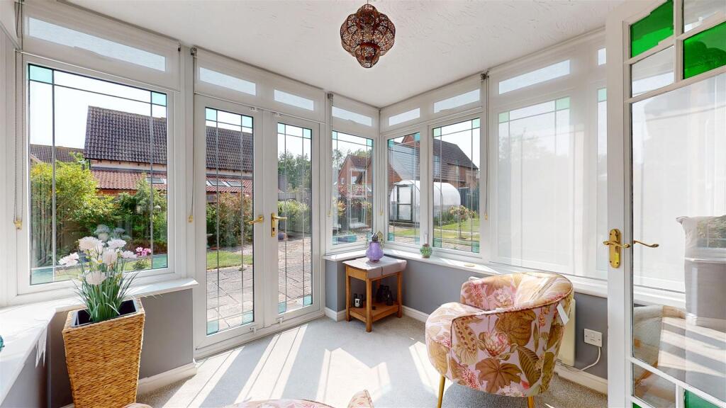 SUN / GARDEN ROOM