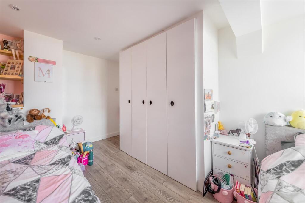 14 Upper Kingston Lane-18.jpg