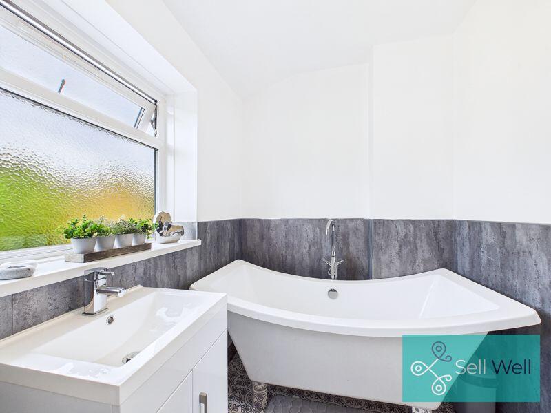 Master En-Suite