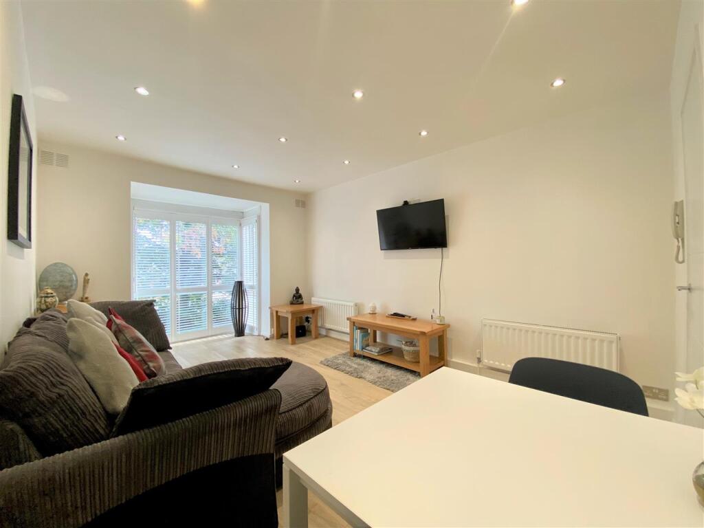 Living Room Aspect 2