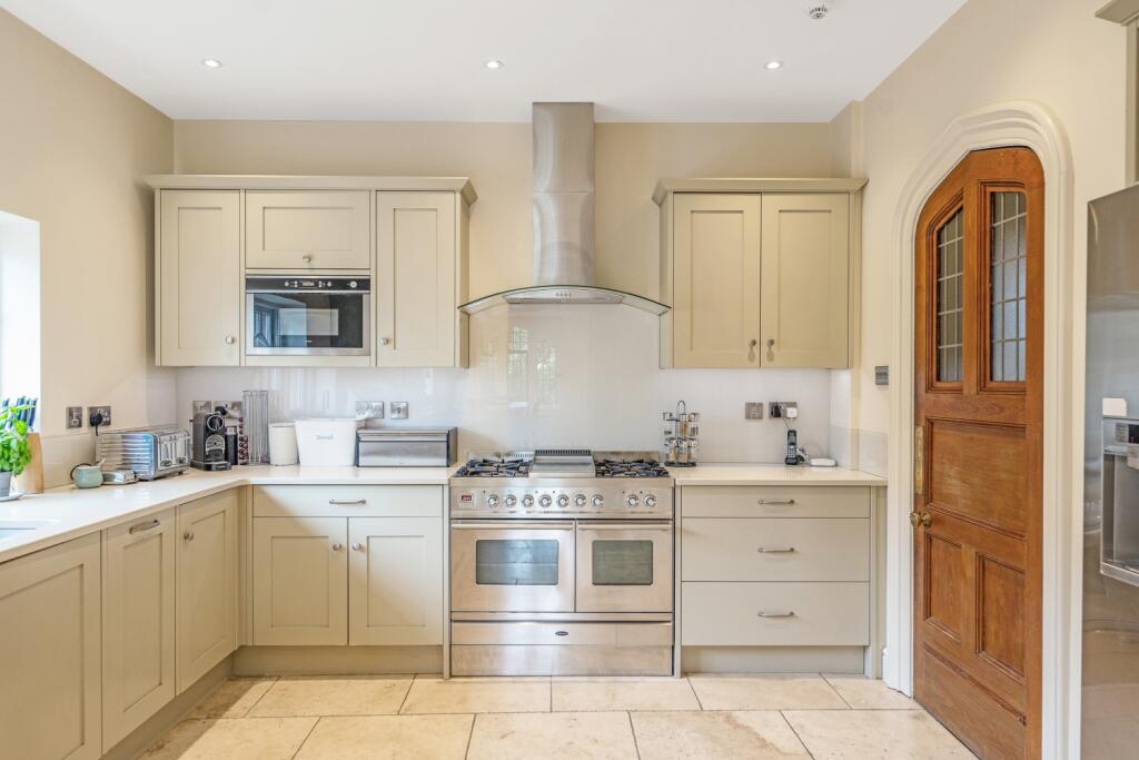 Kitchen 1